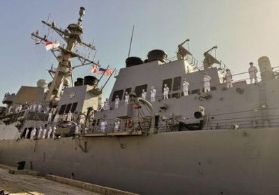 سفينة تابعة للبحرية الأمريكية ترسو في بورتسودان