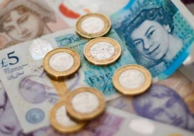 سعر الإسترليني يرتفع هامشيا في التعاملات المسائية بمصر