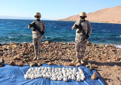 حرس الحدود السعودي يضبط مهربي حشيش يمنيين بنجران