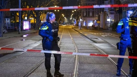 الشرطة الهولندية تعتقل شخصًا يحمل رخصة باسم بوريس جونسون