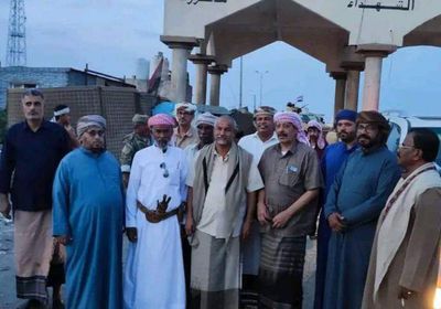 وفد حضرموت المشارك باللقاء التشاوري يصل إلى عدن