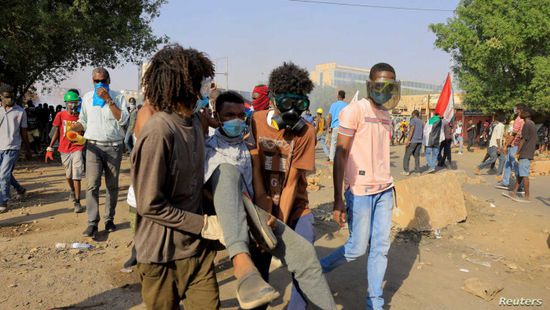 السنغال تجلي 20 شخصًا من السودان