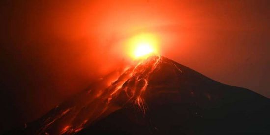 إجلاء ألف شخص من قرى بسبب ثوران بركان غواتيمالا