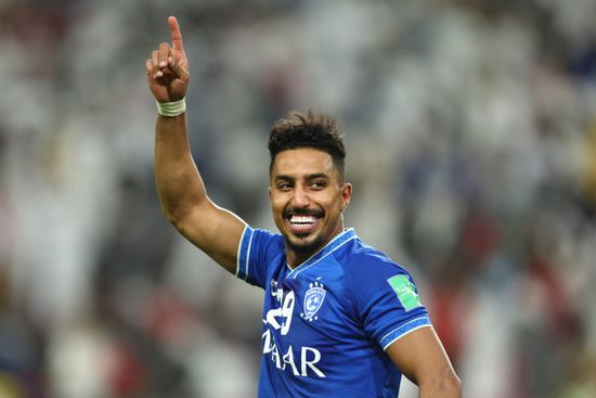 غياب الدوسري يربك الهلال أمام أوراوا