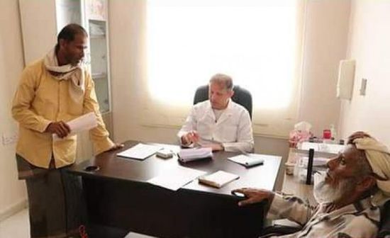 بعثة طبية إماراتية تواصل استقبال المرضى بمستشفى خليفة في سقطرى