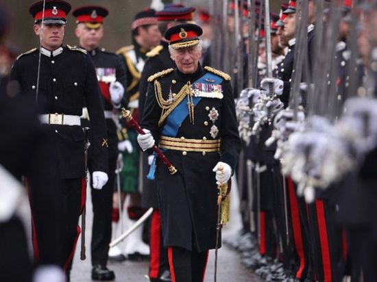 عرض عسكري ضخم أثناء تتويج الملك تشارلز