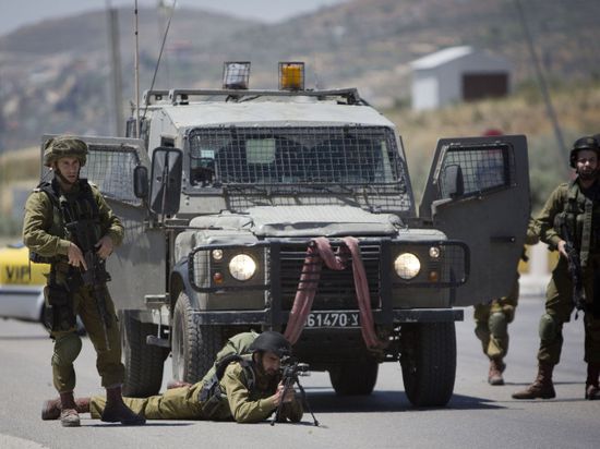 مقتل فلسطينيين اثنين برصاص القوات الإسرائيلية