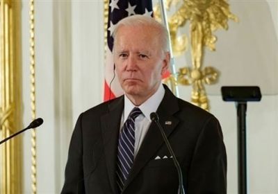 بايدن يدعو الكونغرس لحظر الأسلحة