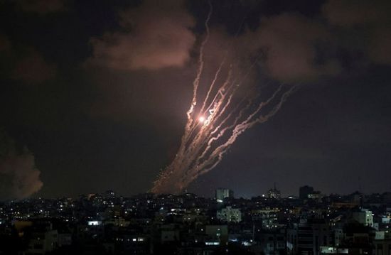 صورايخ غزة تصيب 16 إسرائيليًا بعسقلان