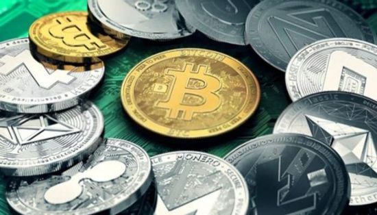 بيتكوين تواصل التراجع وتهبط بسوق العملات الرقمية