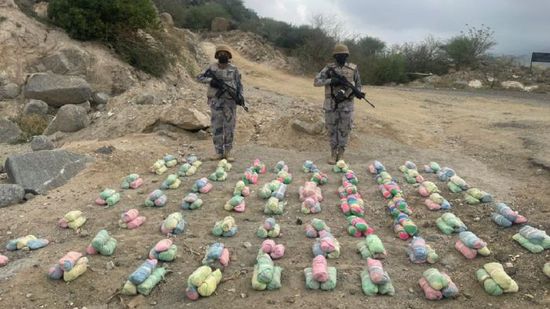 حرس الحدود السعودي يضبط 4 يمنيين لتهريب الحشيش في جازان