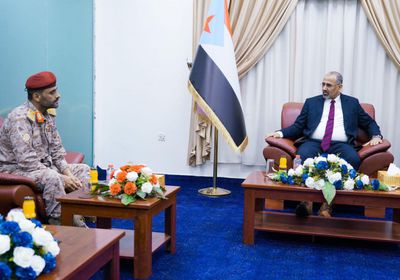 رئيس الانتقالي يطلع على مستوى جاهزية محور الغيضة