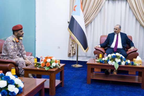 رئيس الانتقالي يطلع على مستوى جاهزية محور الغيضة