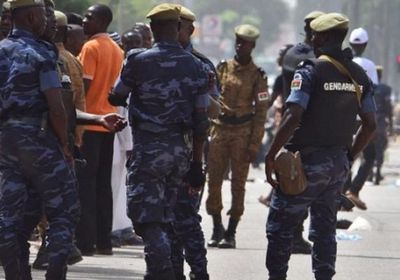 بوركينا فاسو تمدد حالة الطوارئ ستة أشهر