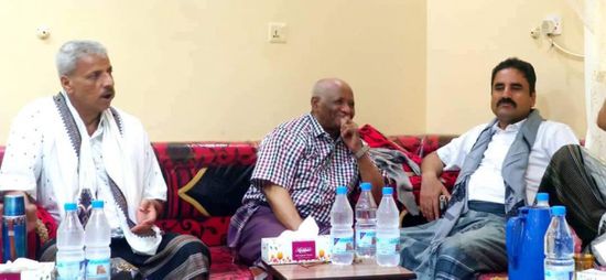 خلال زيارته بمنزله.. الجبواني يطمئن على البطل المحرر فيصل رجب