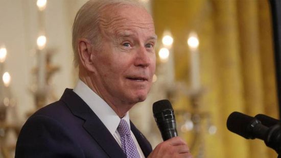 بايدن يشيد بمحادثات الكونغرس بشأن سقف الدين