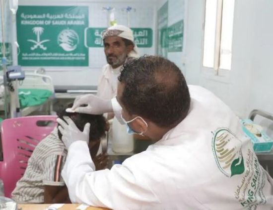 1400 مستفيد من العيادات المتنقلة لـ"سلمان للإغاثة" بالحديدة