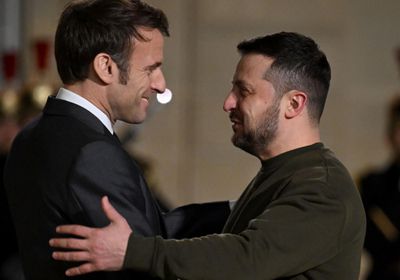 ماكرون يستقبل زيلينسكي في الإليزيه