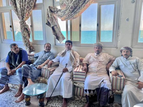 اللواء شايع يرحب بالشيخ باكريت ووفد أبناء المهرة