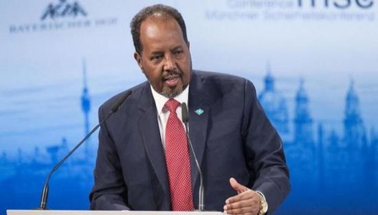 الرئيس الصومالي يشيد بانضمام الشباب للجيش