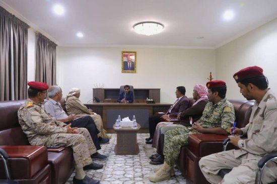 البحسني يطلع على سير عمل الأجهزة الأمنية والعسكرية