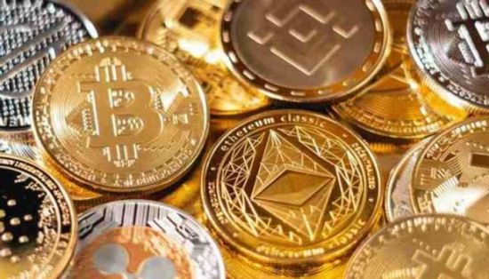 بيتكوين تصعد 1.1% وتفاوت أداء بقية العملات الرقمية