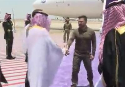 زيلينسكي في القمة العربية يخطف الأضواء من الأسد