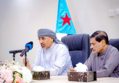 الرئيس الزُبيدي يوجه بإنجاز البناء التنظيمي للانتقالي بحضرموت