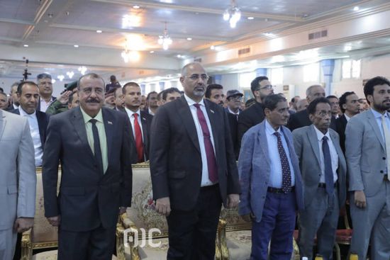 أداء النشيد الجنوبي بافتتاح أعمال الجمعية الوطنية