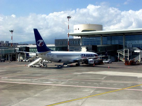 تعليق الرحلات الجوية في مطار كاتانيا بصقلية