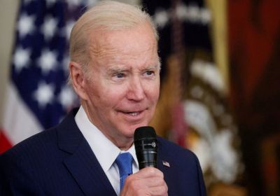 اليوم.. بايدن ومكارثي يناقشان رفع سقف الدين