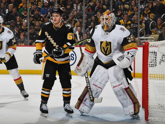 نايتس يتقدم على ستارز بنهائي الغرب بدوري هوكي الجليد