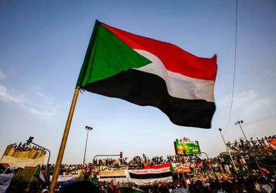 تواصل القتال في السودان قبل ساعات من الهدنة