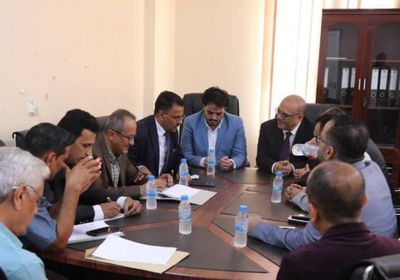 بن يمين وباذيب يبحثان تحسين الخدمات الأساسية في حضرموت