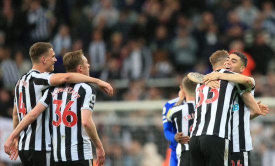 نيوكاسل يضمن المشاركة بدوري أبطال أوروبا