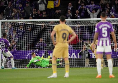 برشلونة يسقط أمام بلد الوليد بثلاثية