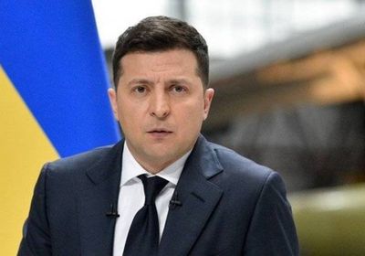 زيلينسكي يتهم روسيا بترهيب أوكرانيا