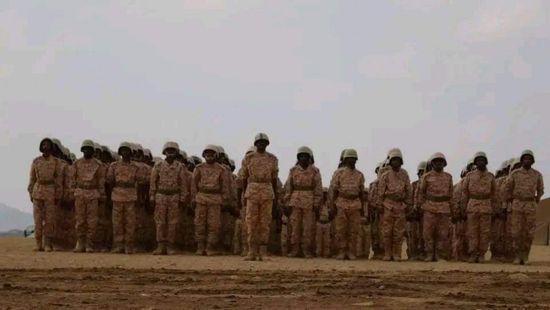 بختام التأهيل القتالي.. عرض عسكري للدفعة 44 "عمالقة جنوبية"
