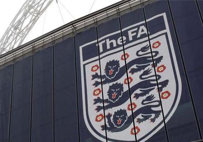 الاتحاد الإنجليزي يخفض إيقاف توني