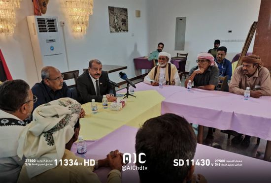 رئيس الجمعية الوطنية يستقبل وفدا من العوامر في حضرموت