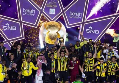 وزير الرياضة السعودي يهنئ الاتحاد بلقب الدوري