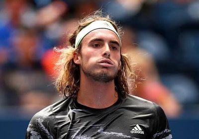 تيتيباس ينجو من مأزق فيسيلي ويبلغ الدور الثاني في فرنسا