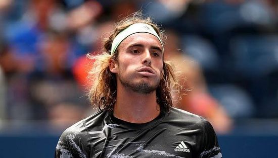 تيتيباس ينجو من مأزق فيسيلي ويبلغ الدور الثاني في فرنسا