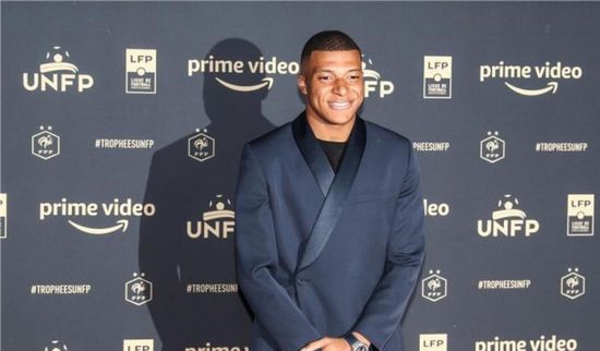 مبابي يحصد جائزة أفضل لاعب بالدوري الفرنسي