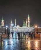 أمطار غزيرة تضرب المسجد النبوي بالمدينة المنورة