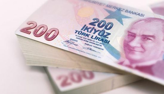 الليرة التركية تهوي لمستوى قياسي مقابل الدولار