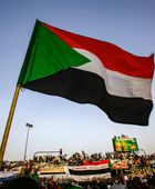 إجلاء 341 شخصًا و3 جثامين من السودان