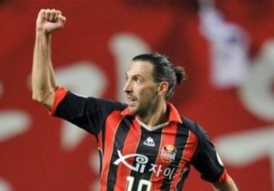 هداف دوري أبطال آسيا يترك بطل هونج كونج