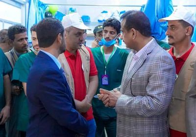 محافظ شبوة يتفقد التجهيزات الإماراتية للمستشفى العام