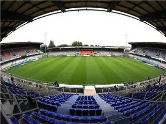 أوكسير ولانس بالدوري الفرنسي.. الموعد والقنوات الناقلة